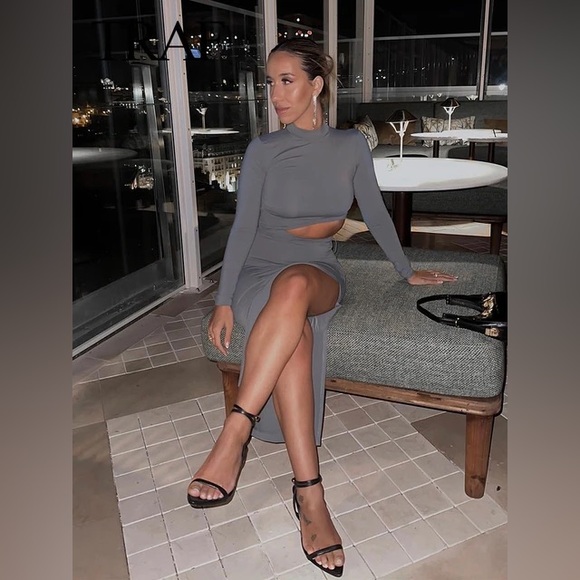 ZARA ~ CUT OUT DRESS - Picture 13 of 16